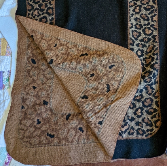 Envision Studio Black W Leopard Print Cardigan Shawl - Picture 8 of 15